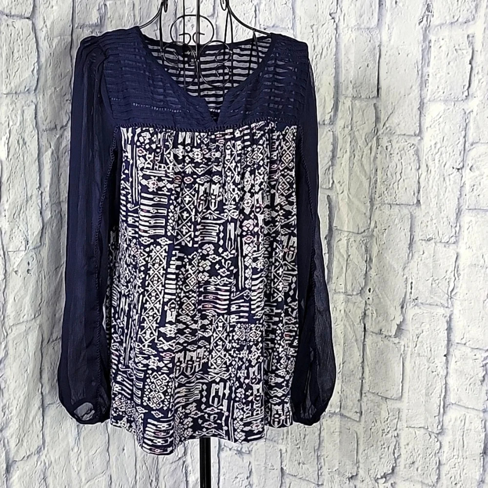 LUCKY BRAND Blue and Red Abstract Pleated Semi Sheer Blouse Medium